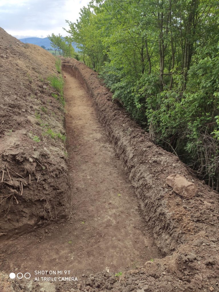 Oporný múr – Blato