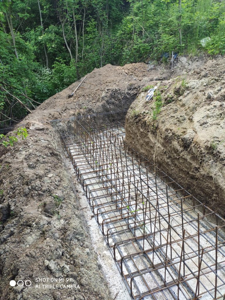 Oporný múr – Blato
